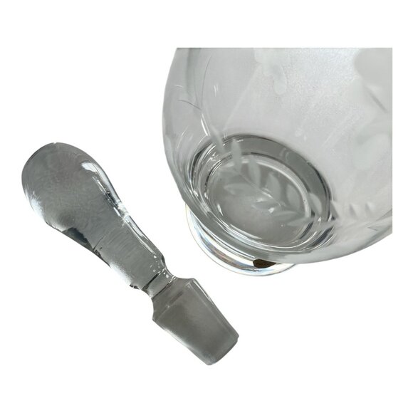 Vintage Polish Cut Crystal Glass Decanter with Stopper – Floral Etched – 14" Tal - Picture 5 of 7